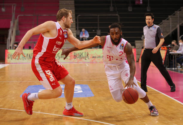 狼队主帅在 狼队主帅在